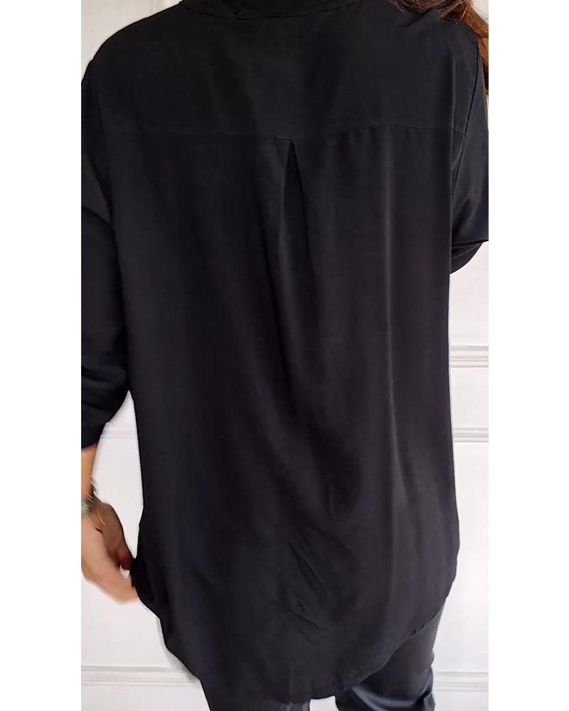 Laluna® | Casual top met pailletteninzet en knopen