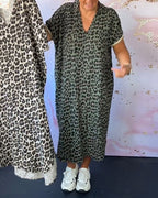 Laluna® | V-hals jurk met luipaardprint