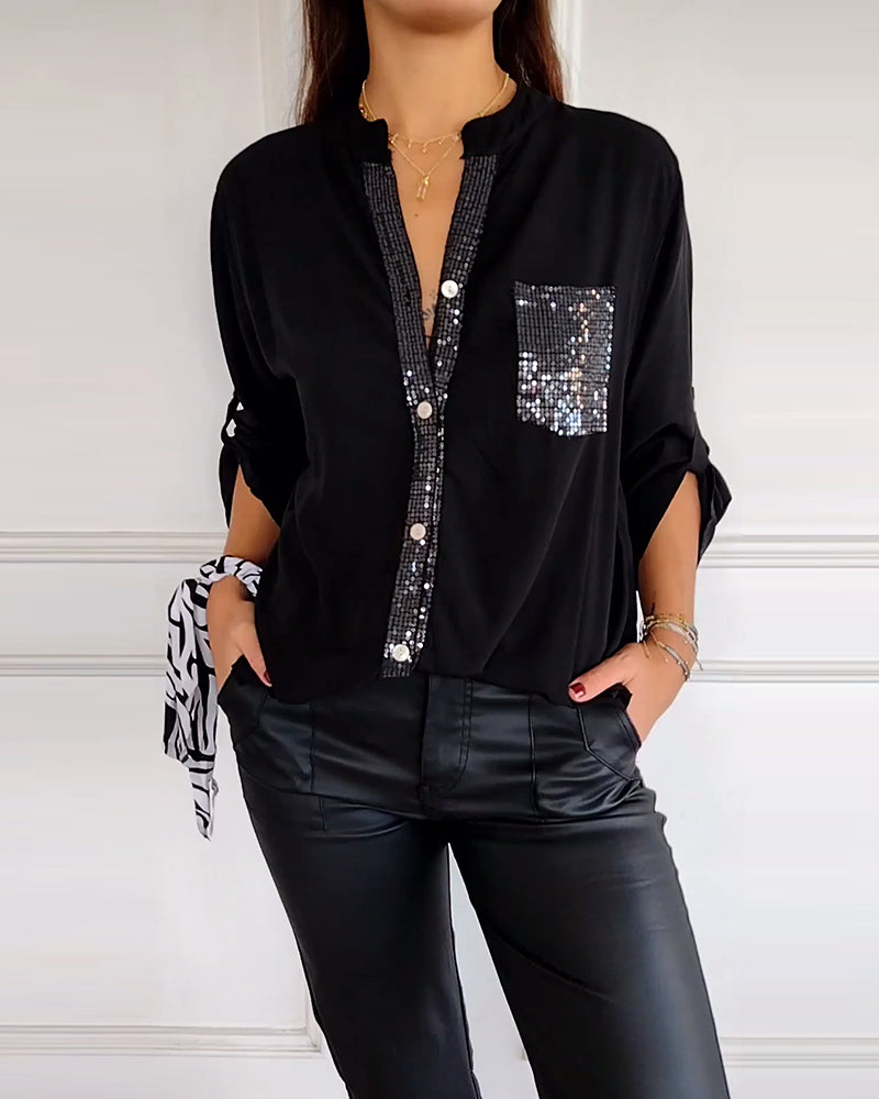 Laluna® | Casual top met pailletteninzet en knopen