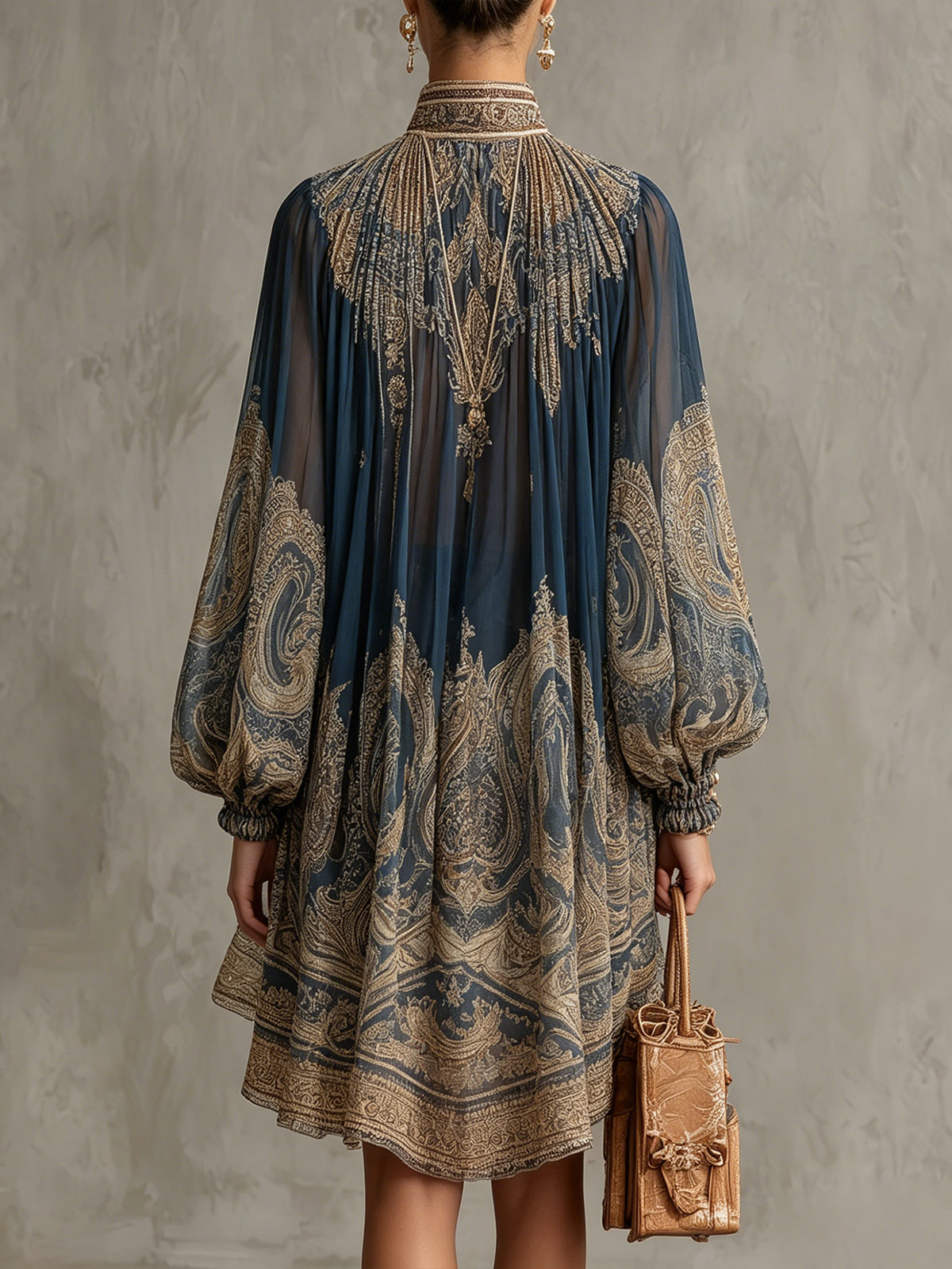 Britt | Asymmetrische Marineblauwe Jurk met Barok Print