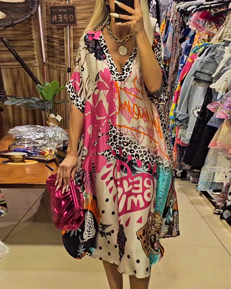 Laluna® | Casual jurk met Diepe V-hals en Kleurrijke Print