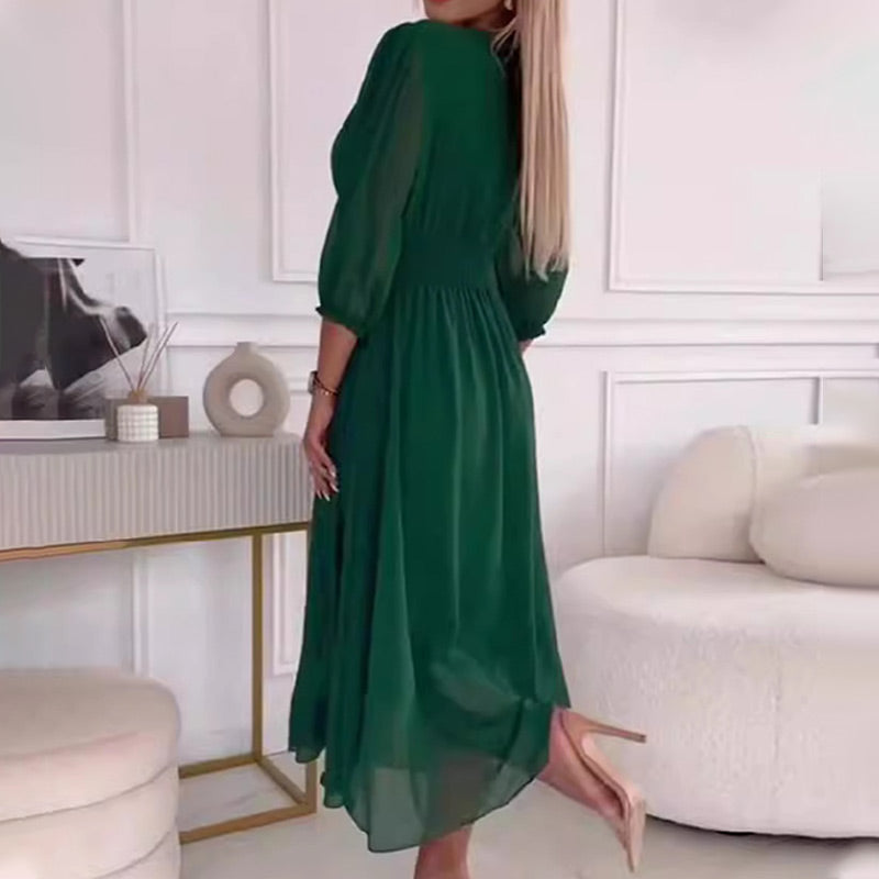 Laluna® | Chiffon Jurk met Puntige Halslijn