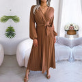 Zoë™ Bruine Maxi Jurk Met V-hals Feestelijke Boho Stijl